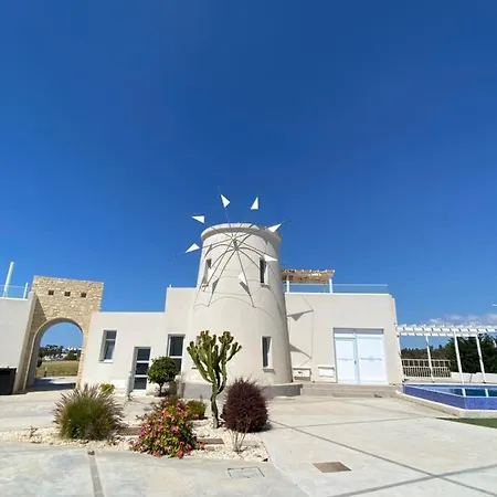 Wavebreeze * Paphos